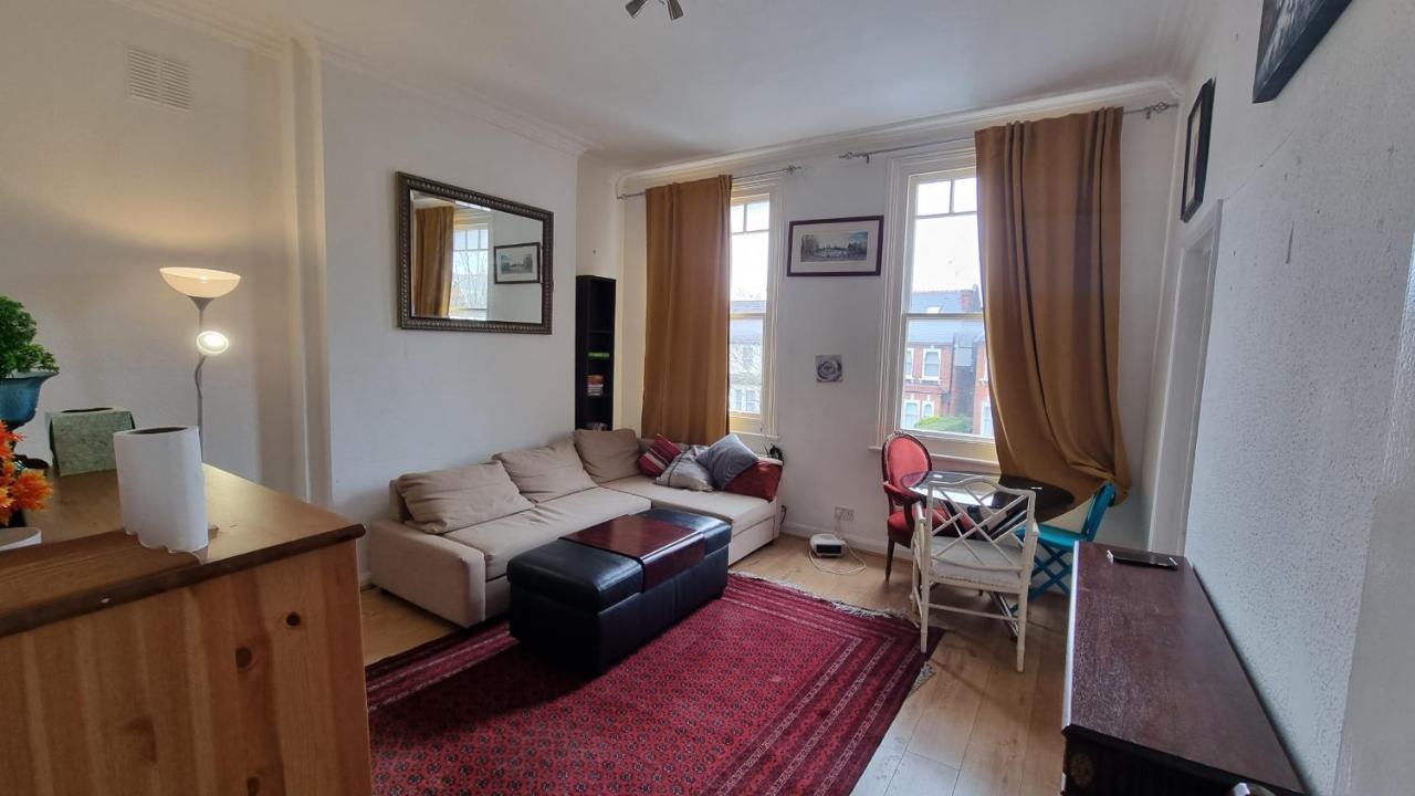 Extra Large One Bedroom Flat With Parking Londres Exterior foto
